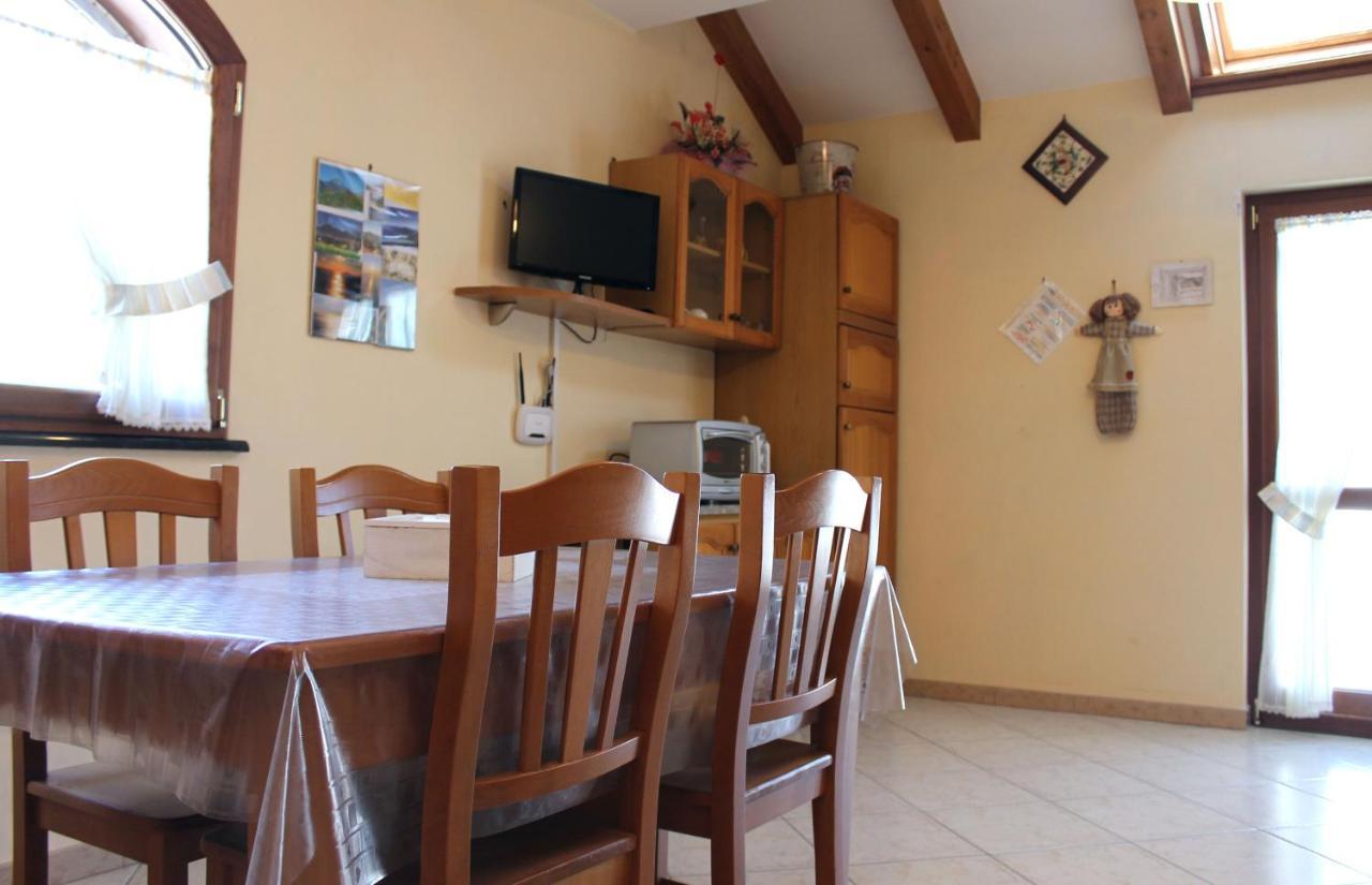 Casa Marinella Apartment อาเจโรลา ภายนอก รูปภาพ