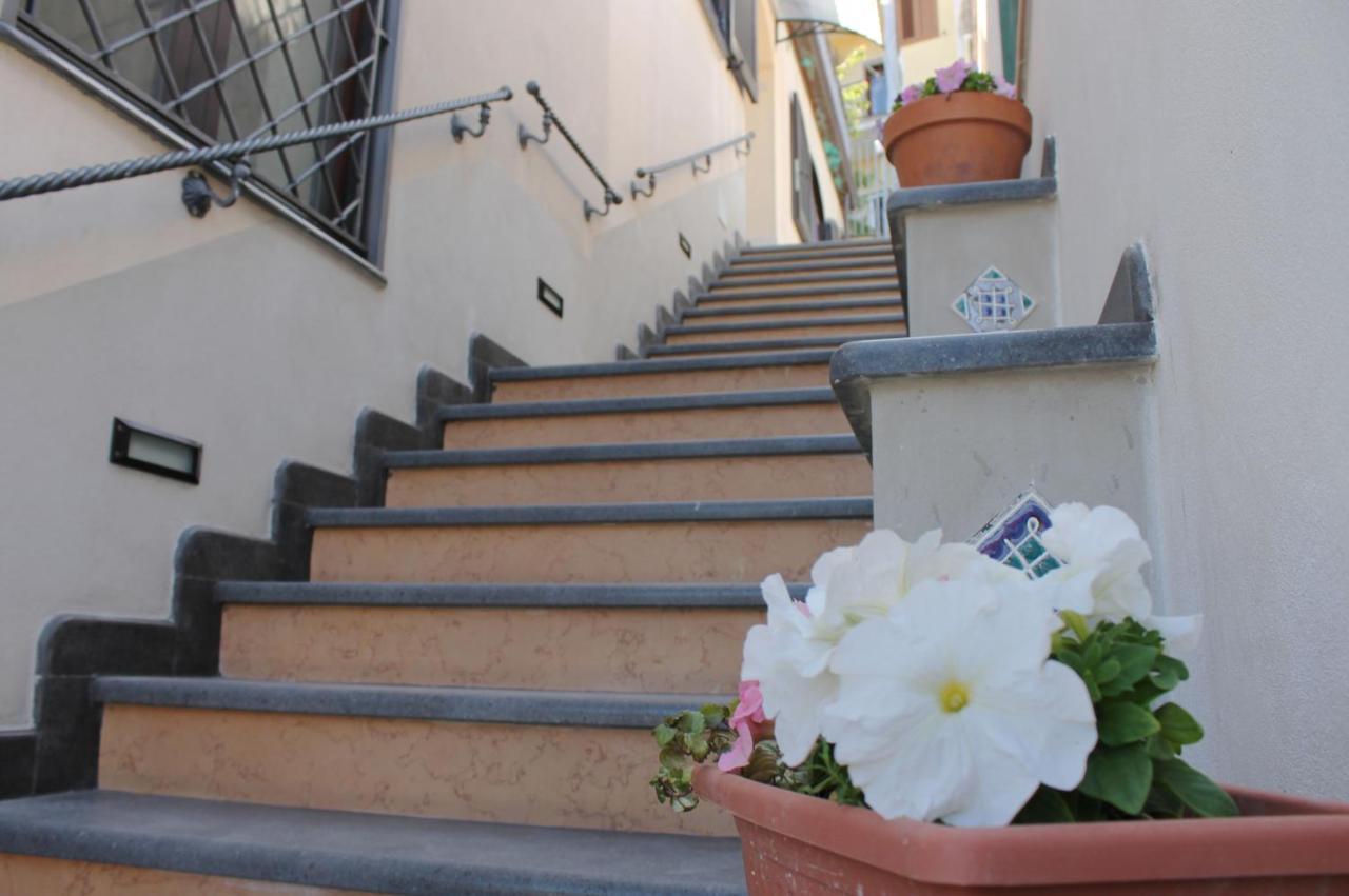 Casa Marinella Apartment อาเจโรลา ภายนอก รูปภาพ