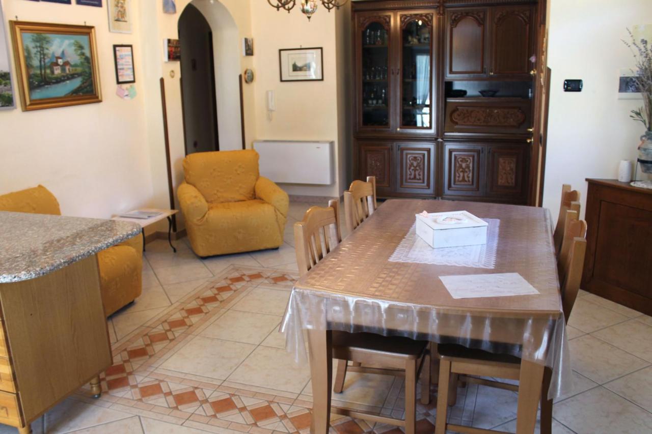 Casa Marinella Apartment อาเจโรลา ภายนอก รูปภาพ