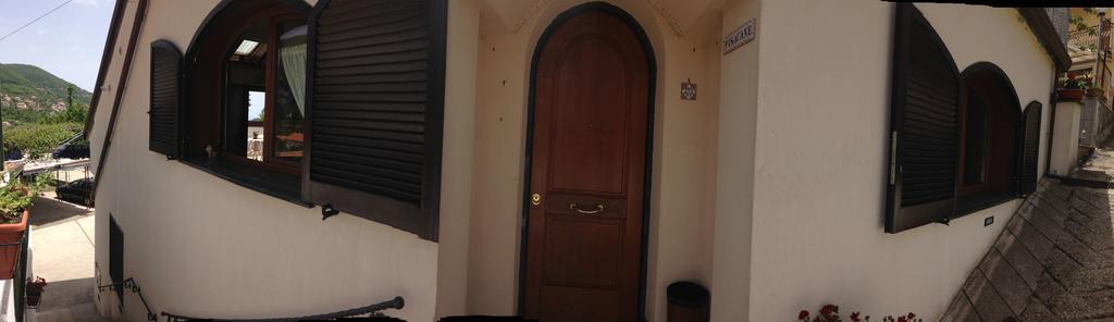 Casa Marinella Apartment อาเจโรลา ภายนอก รูปภาพ
