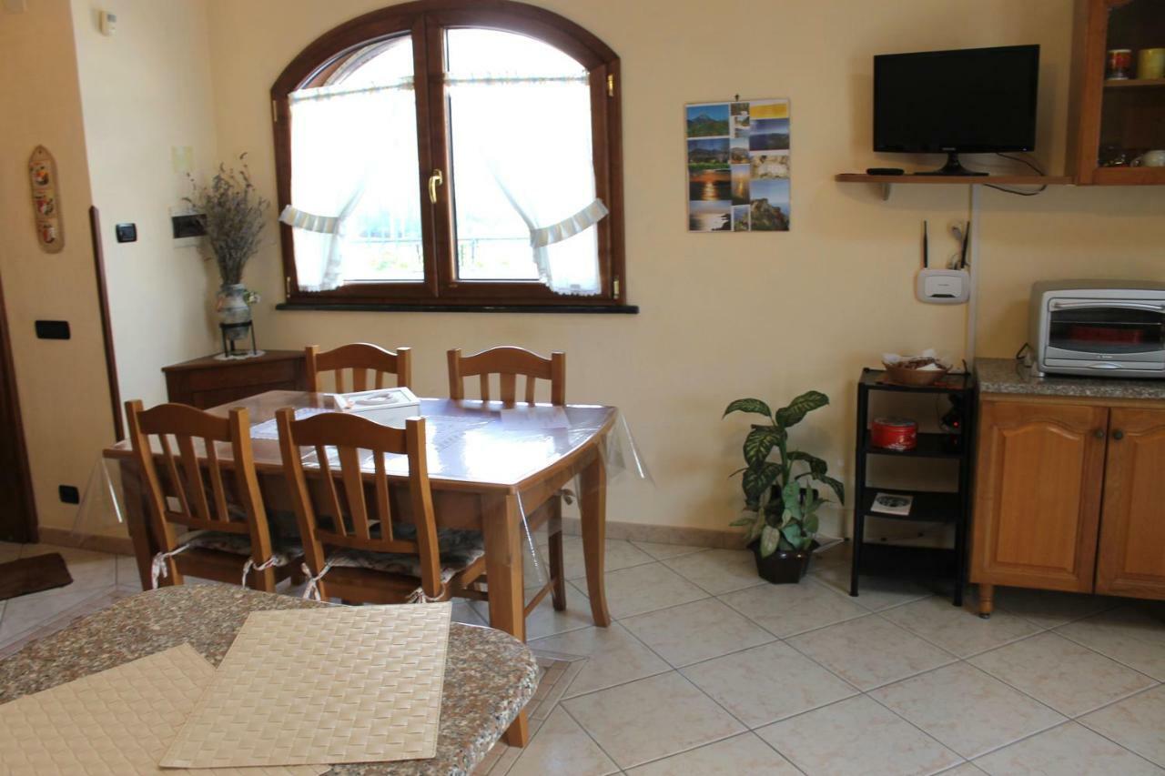 Casa Marinella Apartment อาเจโรลา ภายนอก รูปภาพ