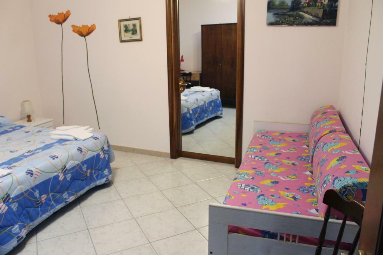 Casa Marinella Apartment อาเจโรลา ภายนอก รูปภาพ