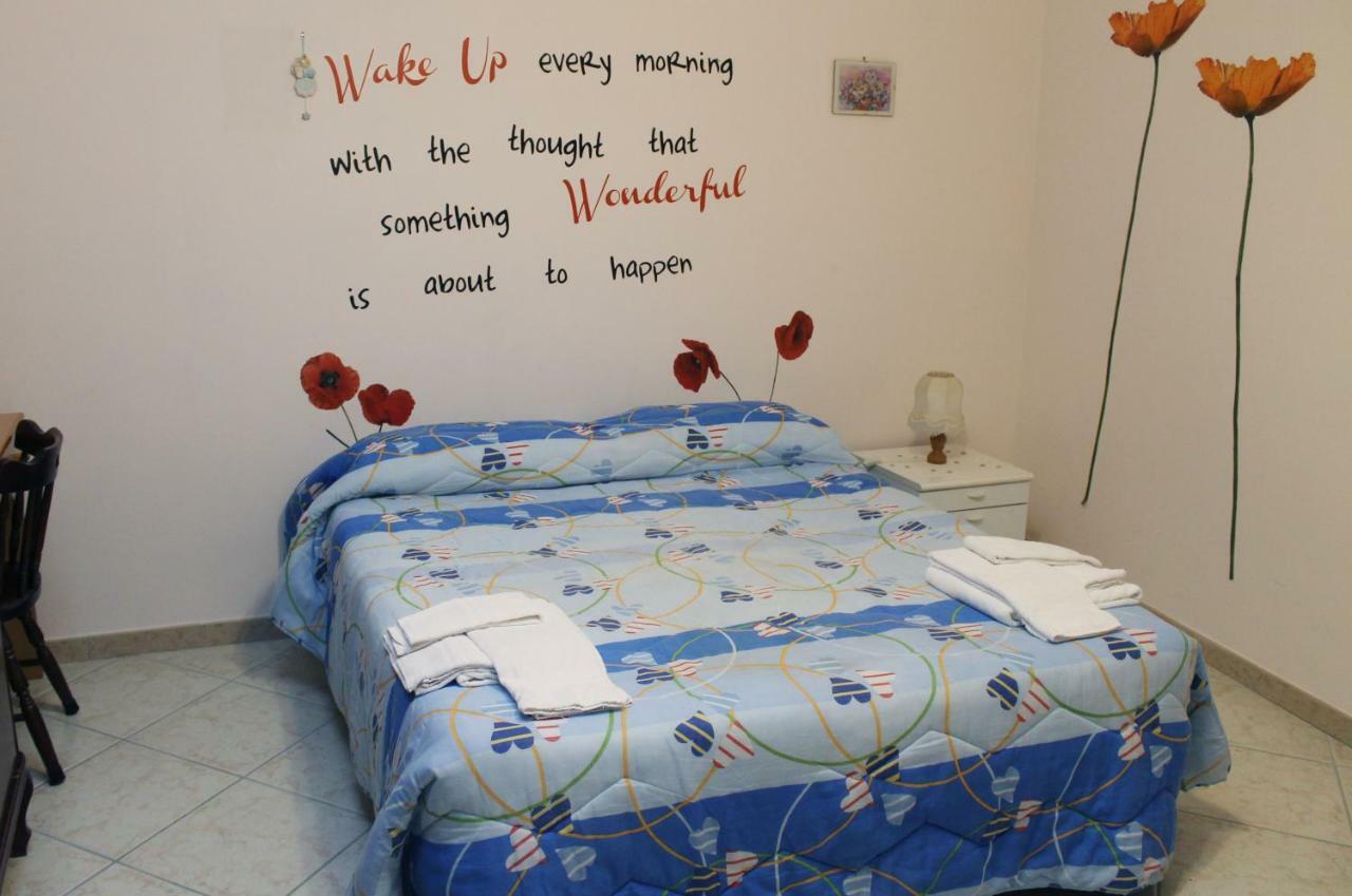 Casa Marinella Apartment อาเจโรลา ภายนอก รูปภาพ
